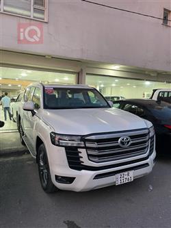 تويوتا لاندكروزر